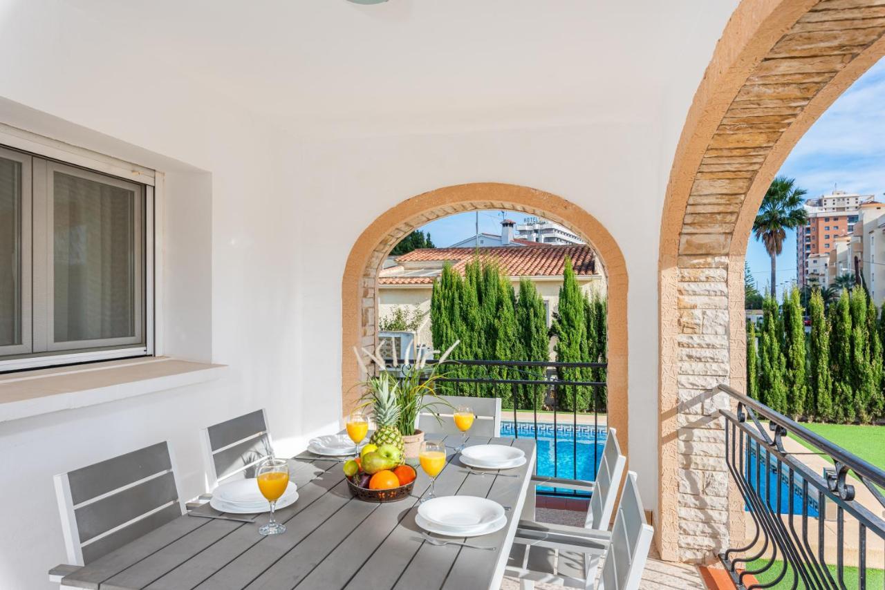 Villa Caleta - Plusholidays 칼페 외부 사진