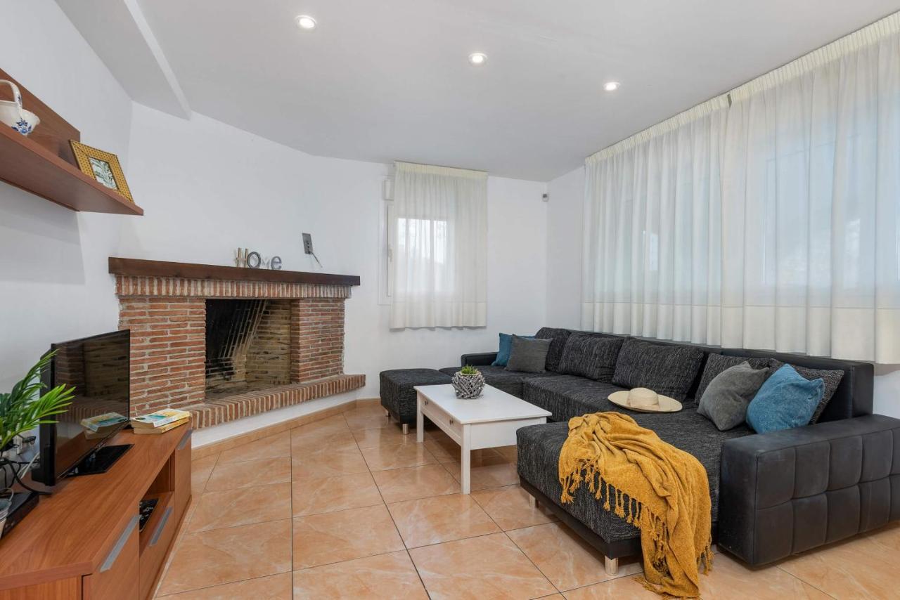 Villa Caleta - Plusholidays 칼페 외부 사진